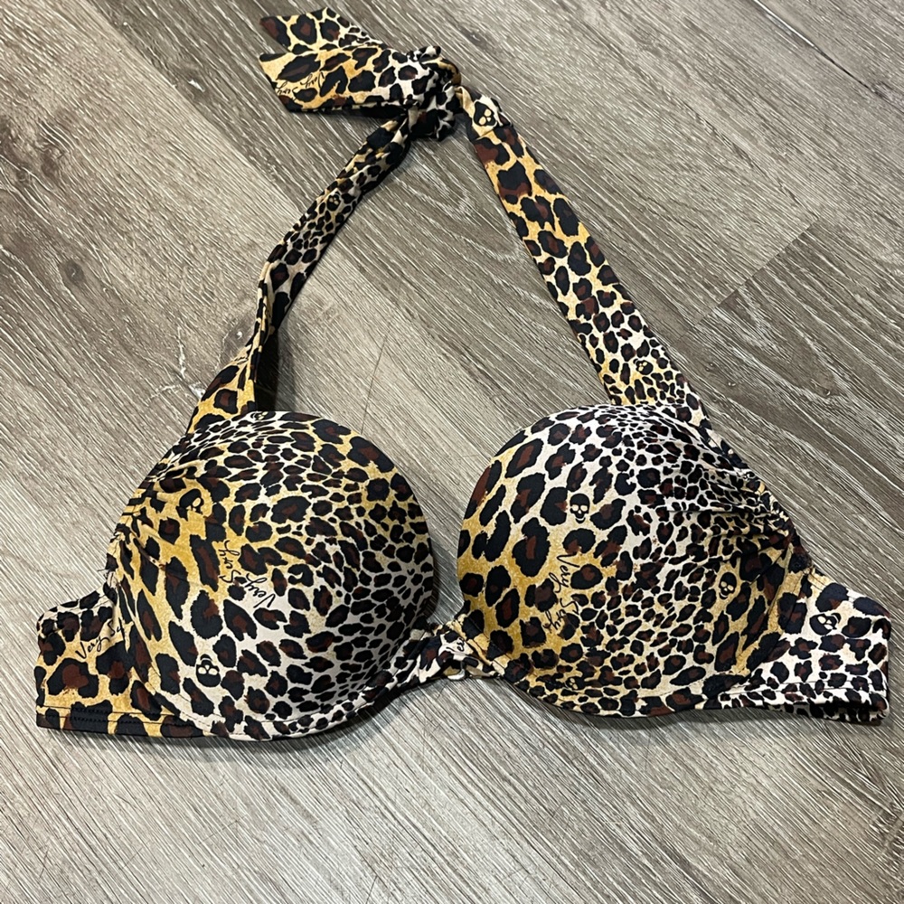 Victoria’s Secret very sexy bombshell bikini top